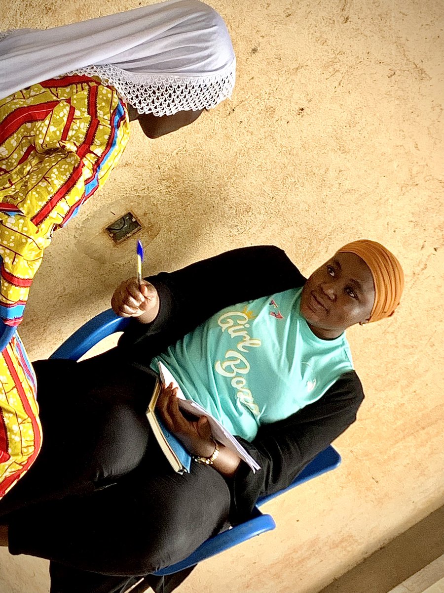 maxayamba's tweet image. The #GirllBozz outreach, a @PPAGGhana initiative, offers adolescent girls a platfrm to interact with our trained peer mentors  1 on 1 and in small groups, to seek guidance on edu’n, career n access safe sexual and reproductive hlth services.
Today's session in Tamale.
@atabinore