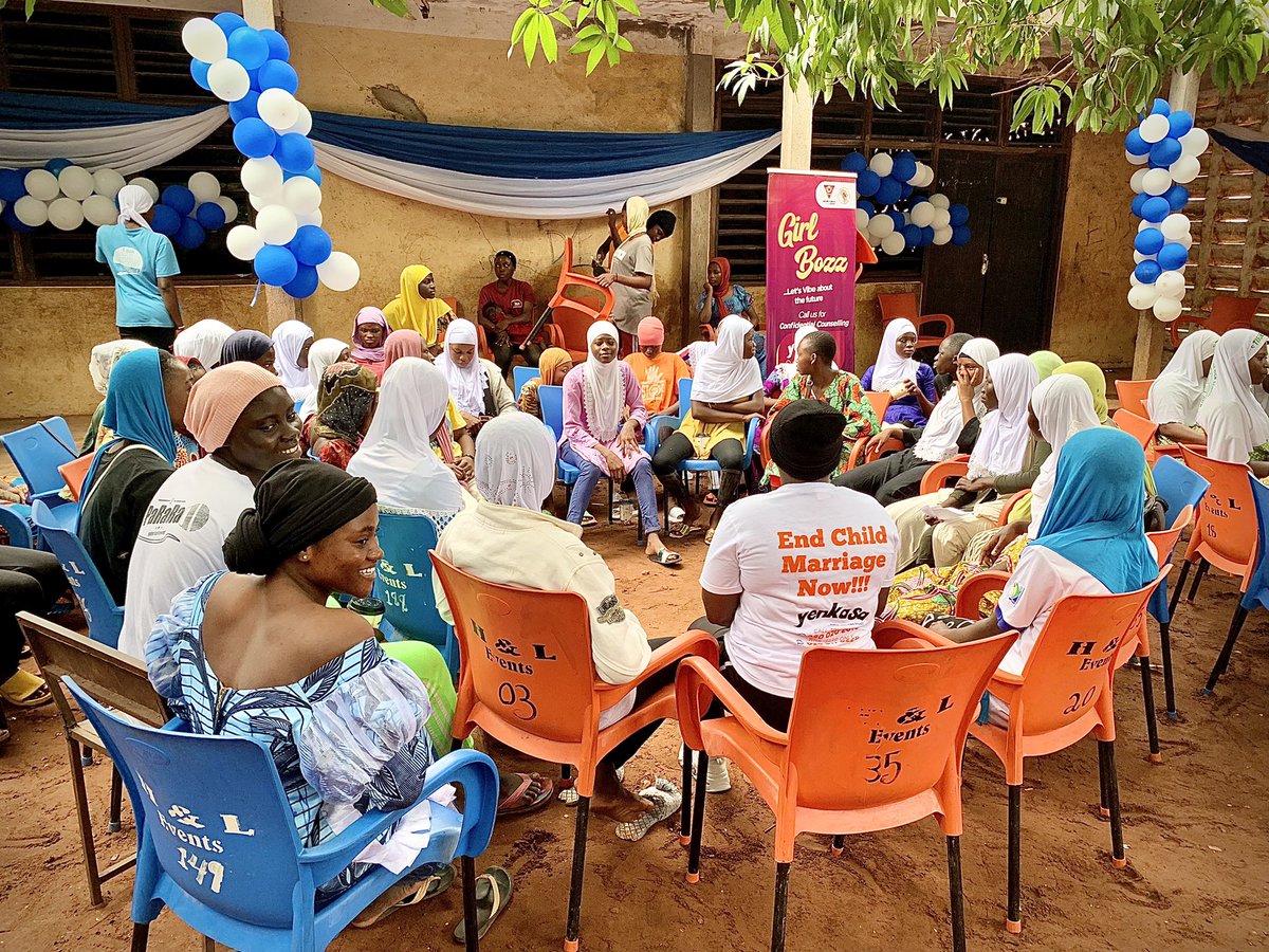 maxayamba's tweet image. The #GirllBozz outreach, a @PPAGGhana initiative, offers adolescent girls a platfrm to interact with our trained peer mentors  1 on 1 and in small groups, to seek guidance on edu’n, career n access safe sexual and reproductive hlth services.
Today's session in Tamale.
@atabinore
