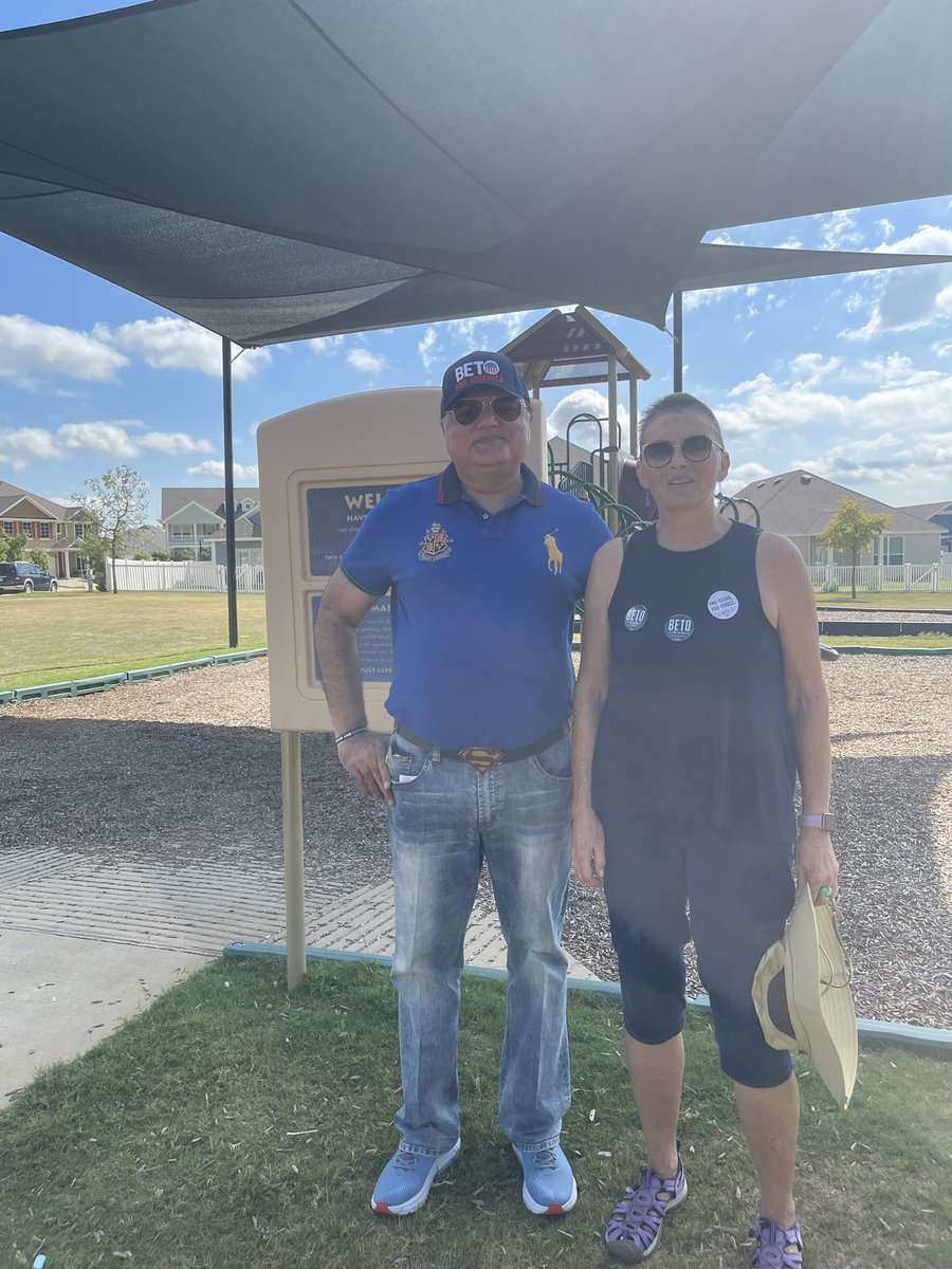 armoghan's tweet photo. #BetoORourke #BetoForGovernor #BetoforGovernor2022 Providence Village / Silverado Block walk for Beto. We are Beto’s Superheroes 🦹😂💙 https://t.co/wHfDL1B4s7