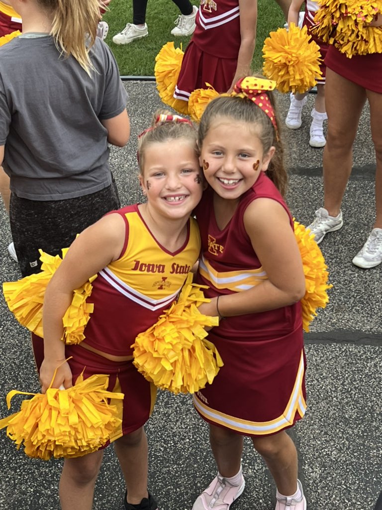 julescli's tweet photo. Future Cheerleaders rocked the Halftime Show today!!!!
 #cyclONEnation https://t.co/FvMgfAC3E6