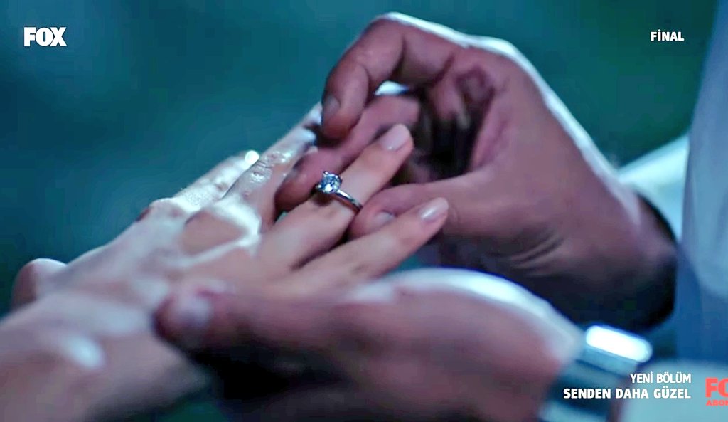 maru_91_'s tweet photo. Emir: "Benim karım olur musun?. Benimle evlenir misin?"
Efsun: "Evlenirim!!"

Çok güzelsiniz EfMir'im... 💓

#EfMir #SendenDahaGüzel https://t.co/NyDp2dIshh