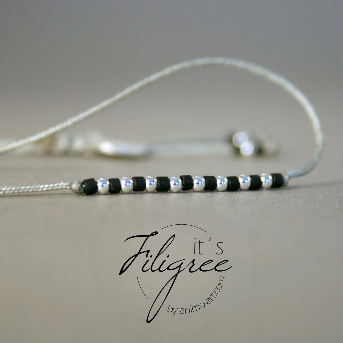 animoART's tweet photo. Textilband in Grau - Silber "Delica Fine Pearls" Damen Armband

animoART 

#🖐 #⚒️ #💎 #slowfashion #recycledsilver #madeingermany #schmuckgehtimmer #schmuckliebe #animoART #silberschmuck #schmuckblogger #loveit #buysmall #handwerk #handgemacht #supportsmallbusiness #schmucktr... https://t.co/PrKKDysxJj