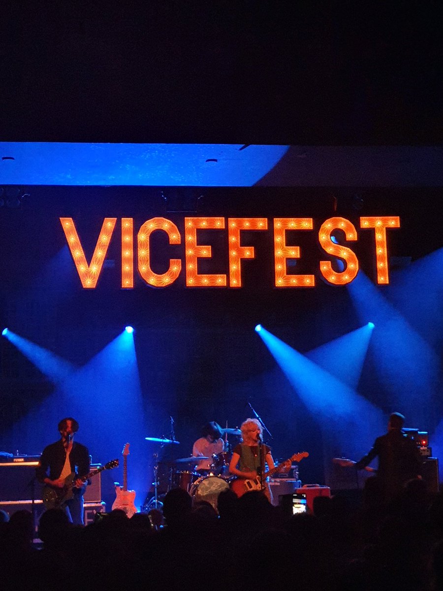 Naituutstad's tweet photo. En nu Back Honey die we voor het eerst zagen op een boot tijdens @esns #Vicefest https://t.co/LcoPSn7Zj3
