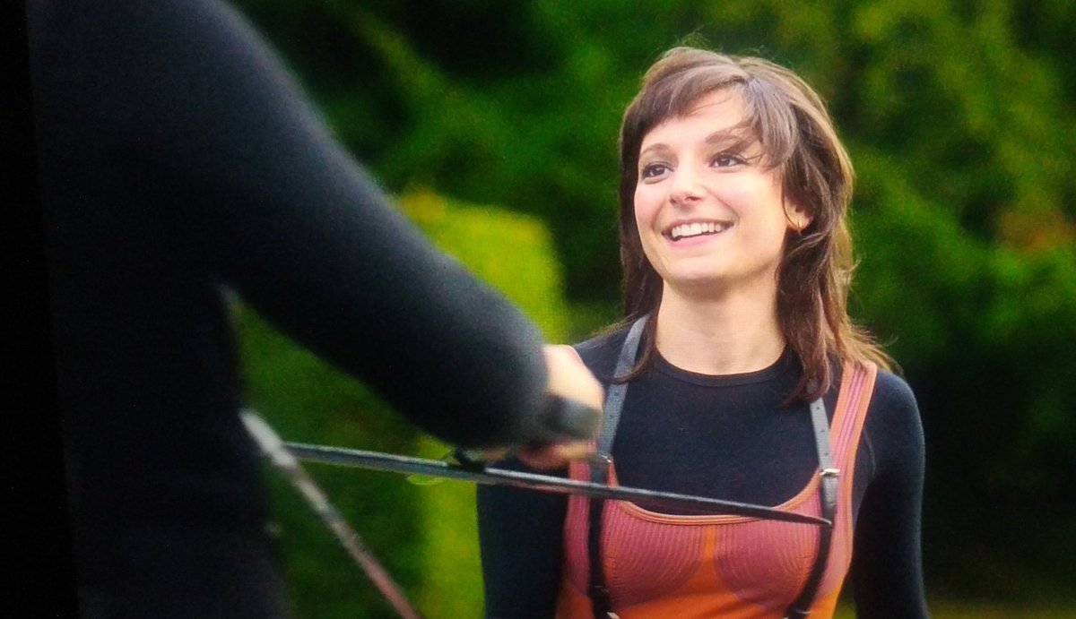 perrie 🎈 tweet media