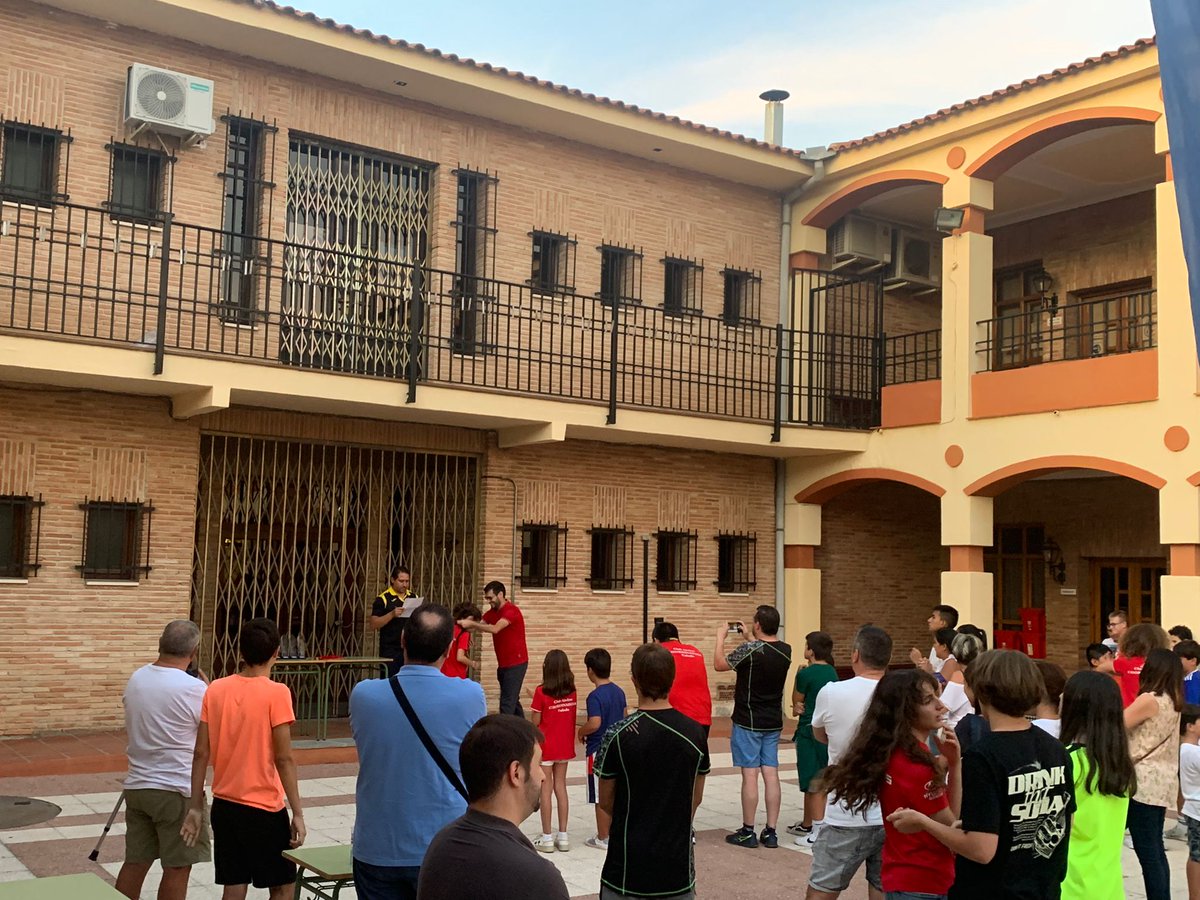 SergioMoraRjs's tweet photo. Esta tarde se ha celebrado la 33a edición del Torneo de Ferias organizado por el Club de Ajedrez de Sonseca. Gran participación con una gran organización. Enhorabuena a todos/as los/as participantes. https://t.co/ji1ig64Faf