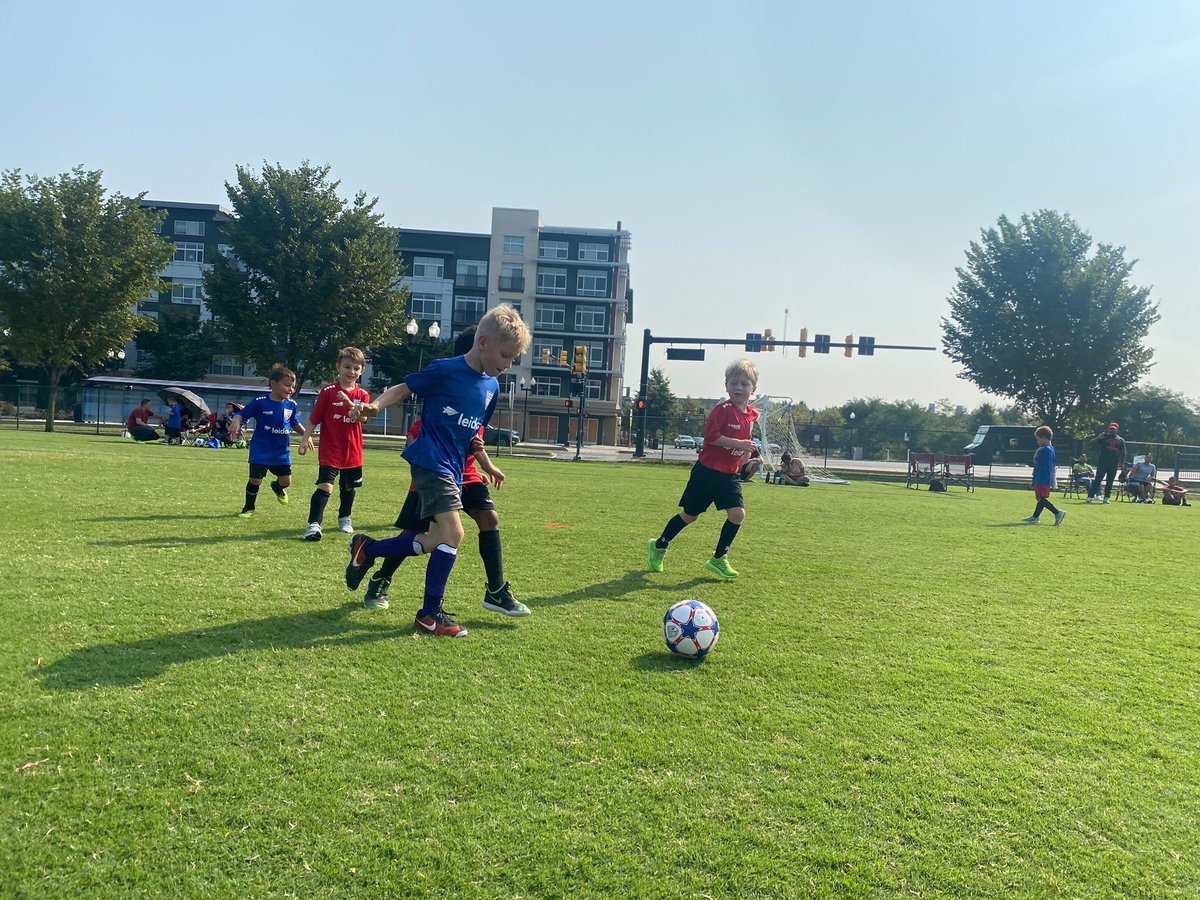 AlexandriaSoc's tweet photo. The Rec League is underway! What a beautiful Saturday to kick off the fall. We had a blast and loved seeing the fields filled with happy kids in red and blue jerseys! 🔴🔵 #ASACommunity https://t.co/u2IbSXn4tk