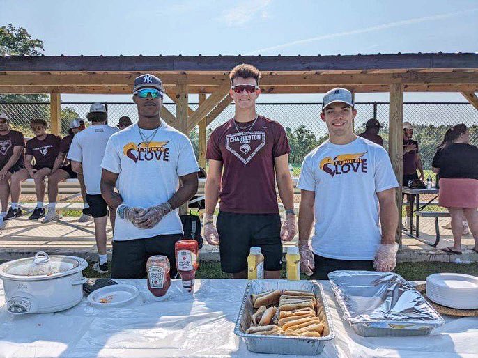 UCWV_Baseball's tweet photo. Working our way towards 1,000 community service hours. Spent some time at the Bible Center Church - Charleston Little League. 

Do you think they taught our boys a thing or two? 🤭

#C2A📍| #Project23 https://t.co/hXosVW5ohB