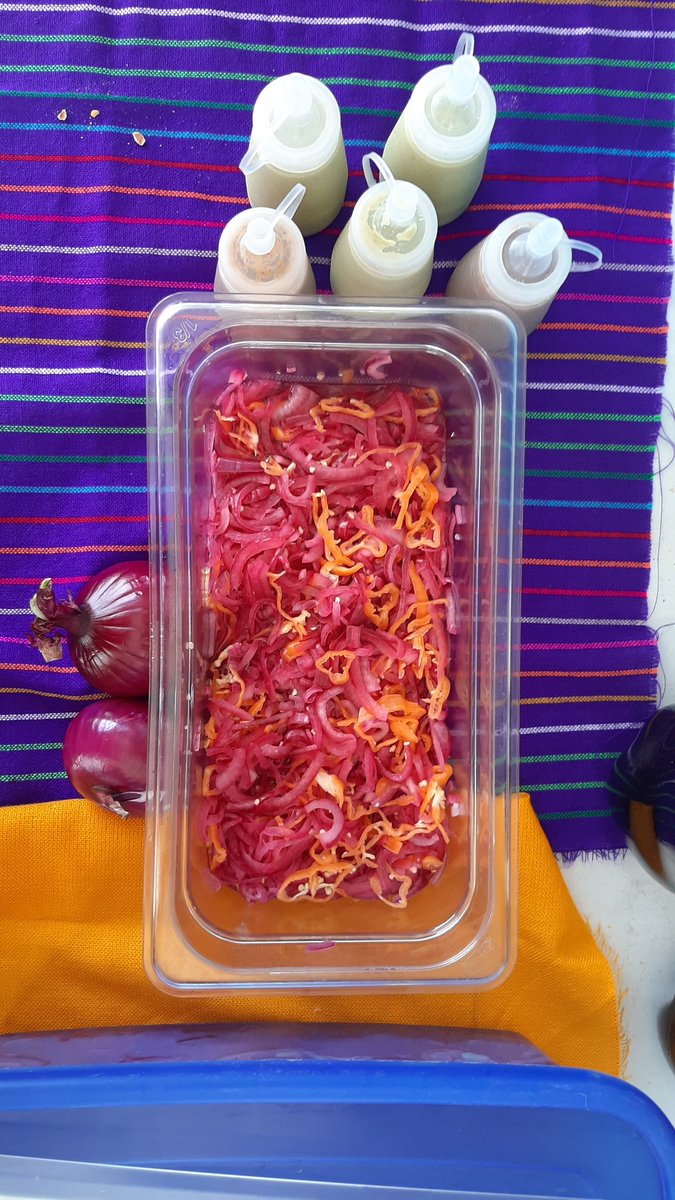 gabszentella's tweet photo. . . . .
Buenas, Buuuuenaaasss . . .
Una deliciosa Cocinita Pibil
de #DonRico en el
hermoso Queretaro . . .
¿ Q U I É N D I C E Y O ? https://t.co/4c2ftd6yZs