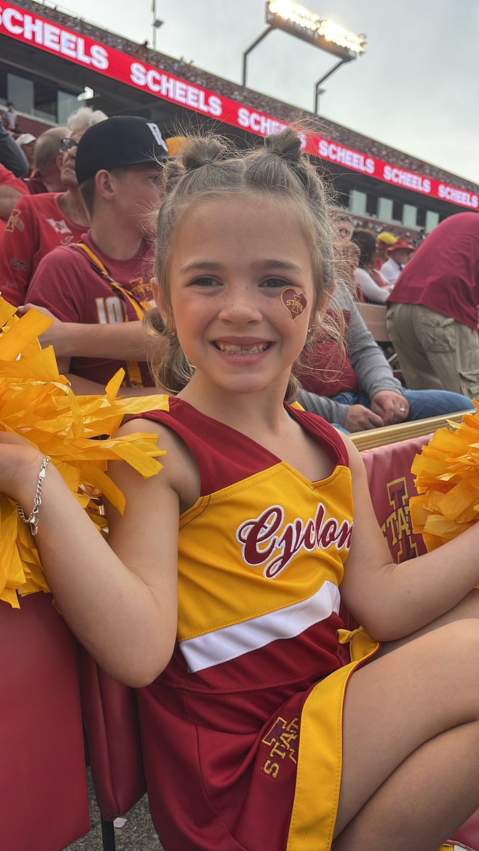 mollyobrien82's tweet photo. Section 8 Row 8 Seat 7 #cyseat #scheelsswag https://t.co/AfeFD1aScj