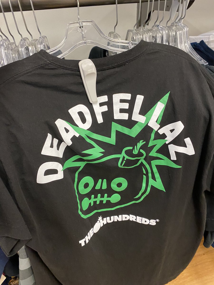 found @Deadfellaz shirt at the local goodwill. does this mean nfts are mainstream or 😂