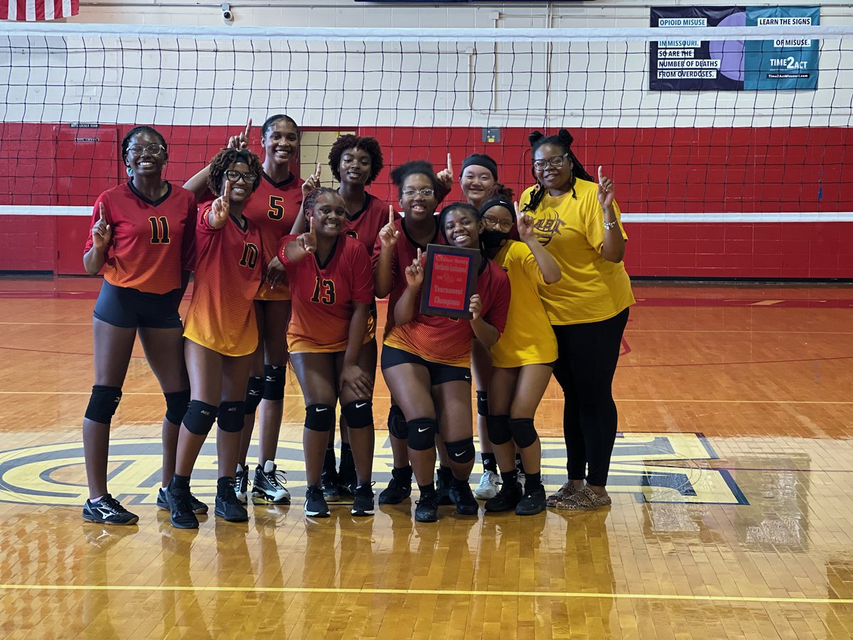HEAthletics's tweet photo. Our 🏐  went undefeated in their tournament today. Congratulations ladies. https://t.co/HDzGWweQiP