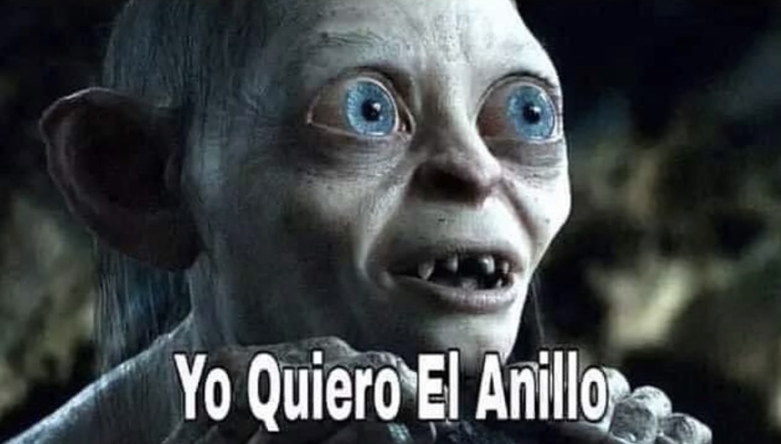 — Amor, la otra semana cumplimos un mes como novios, ¿qué quieres de regalo?
— …
