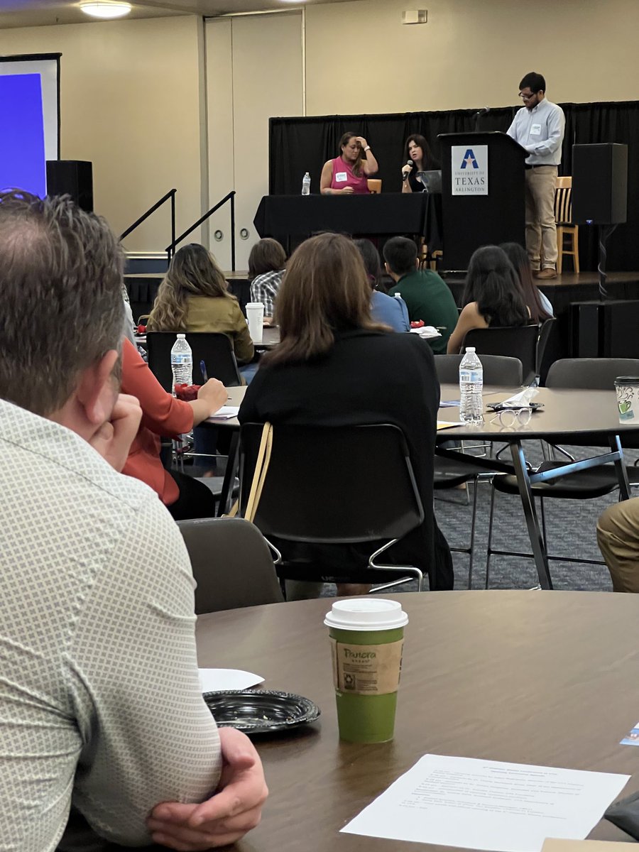 JRodMedia's tweet photo. #HMCUTA is personal, professional, insightful, educational… a unique way to secure #MoreLatinosInNews ⁦@NAHJ⁩ ⁦@spj_tweets⁩ ⁦@SPJDiversity⁩ Thanks, ⁦@UTAPrezCowley⁩ for your opening remarks ⁦@utarlington⁩ ⁦@utacomm⁩ ⁦@UTANewsSpanish⁩ https://t.co/PJIsHigtUS