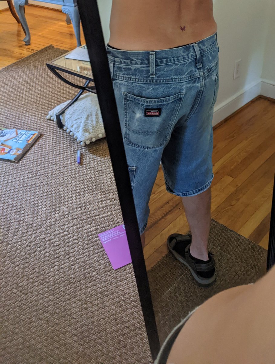 Illuxx on Twitter: "Tattoos with the nieces!"