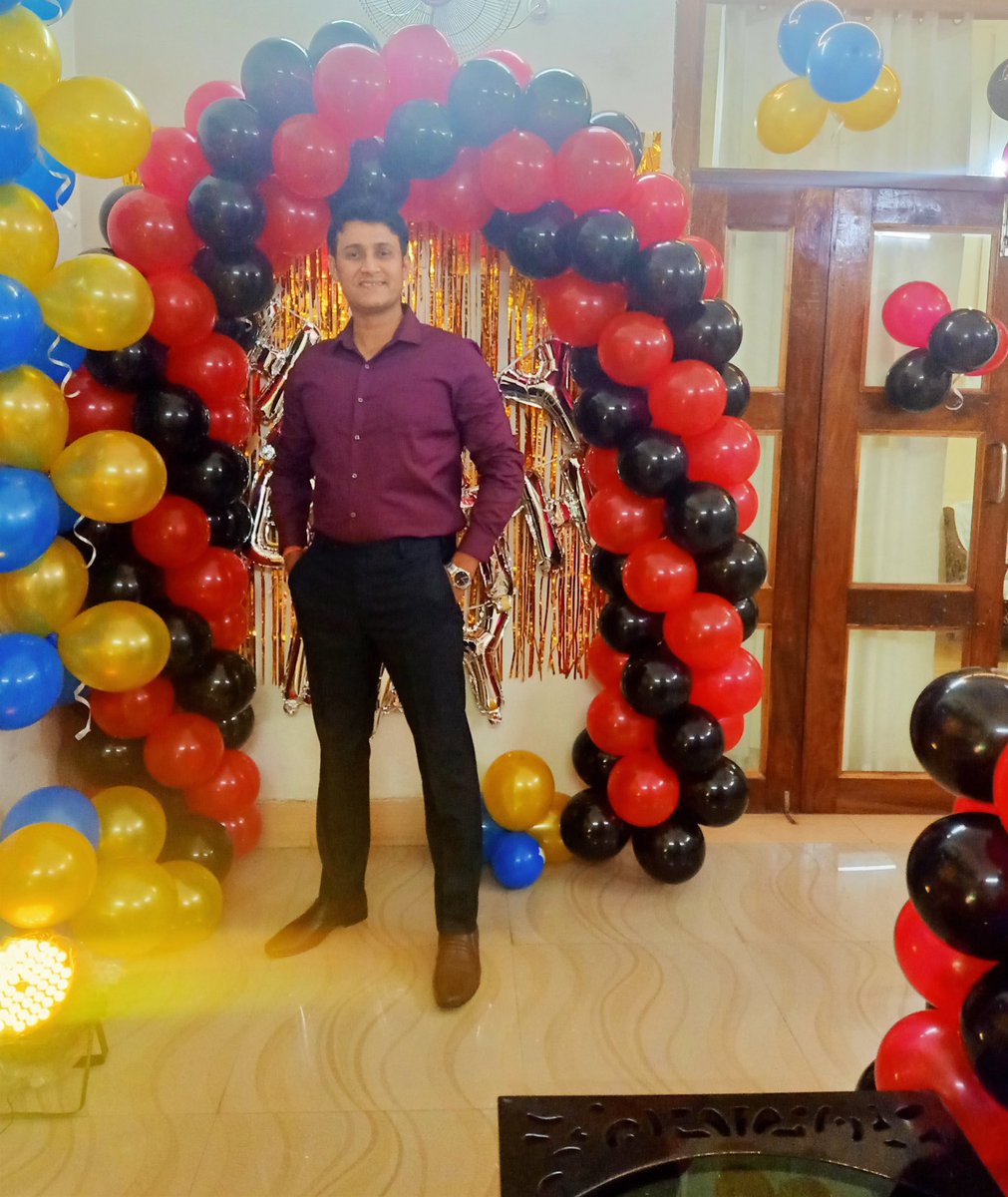 IPS_SantoshM's tweet photo. Birthday Celebrations Starts                      At S.P Residence #Mirzapur https://t.co/75buTYlDsl