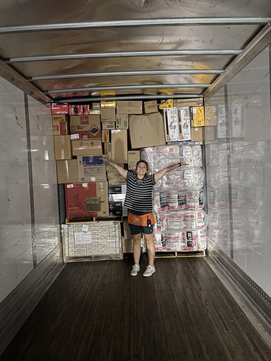 logansahadiTHD's tweet photo. Ms. Tasha making it look easy once again 💪 Thank you for putting trailer utilization at the top of your list! @THDChrisOrsini @THDjweidner @SpottsCarl @AlexaKennedyTHD @jdesant12 @AlexTHD5120 @MBrowneSugar https://t.co/N1flmfeOMF