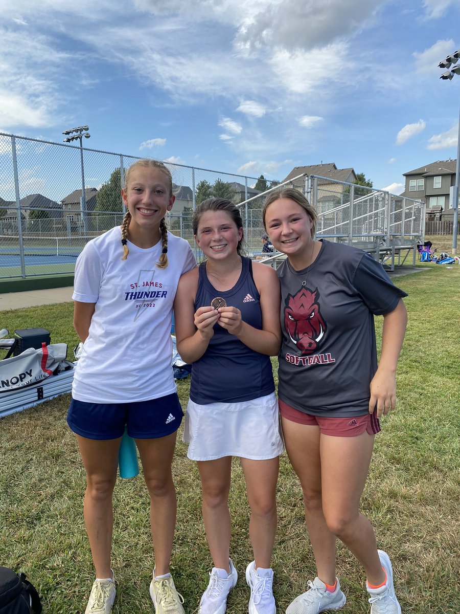 TennisSja's tweet photo. The Varsity girls played amazing at the Mill Valley tournament today. Abby Coker took 3rd in #2 singles and Holli and Frankie took 1st in #1 doubles!! Great job today ladies. https://t.co/ZpblO3ofKz