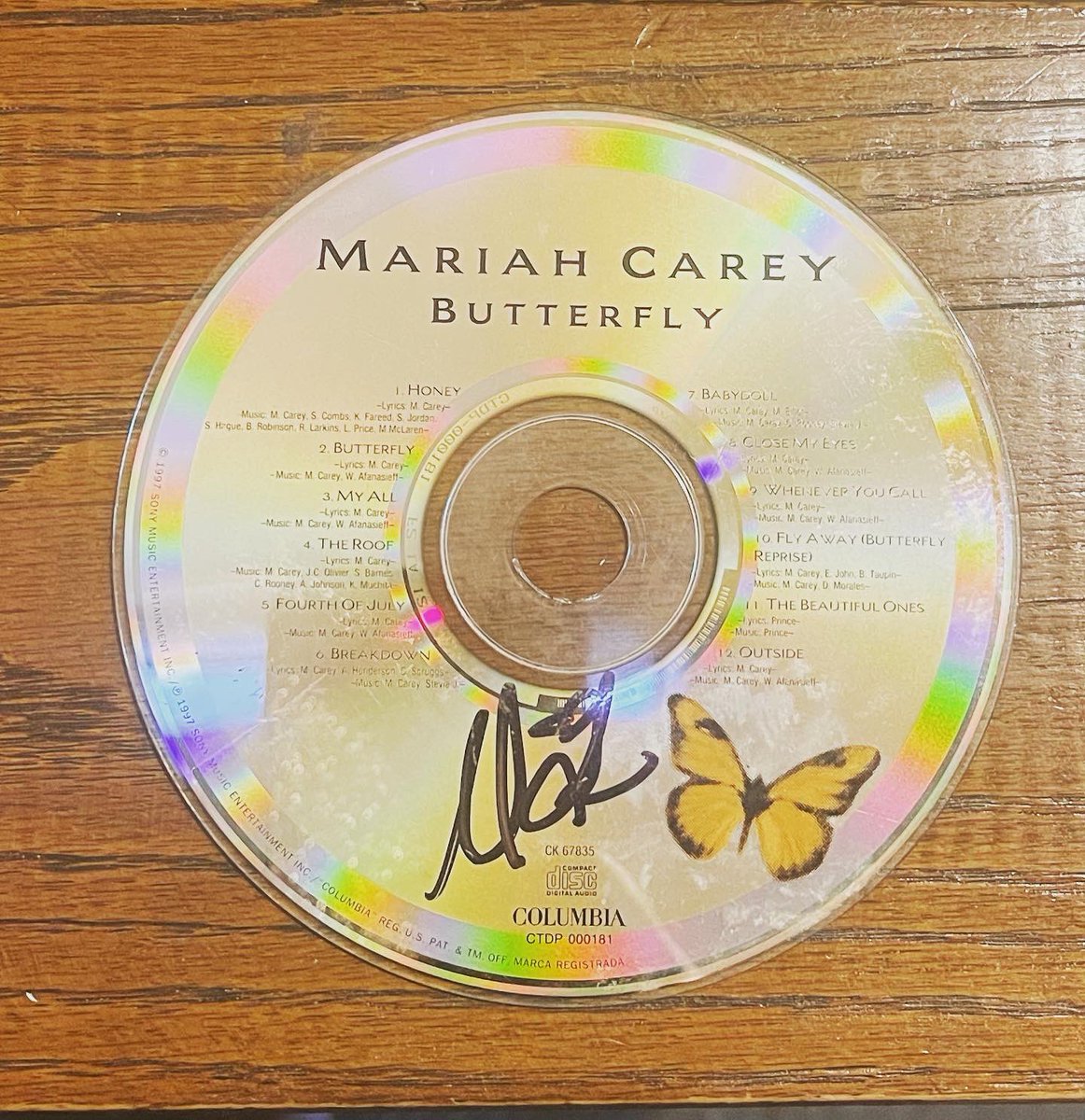 H2the2ndpower's tweet photo. @MariahCarey Butterfly saved and changed my life. One of the most beautiful things about this album is how is has grown with me. It has carried me through my teenage trauma, my college struggles, marriage and children. How thankful I am for this body of work. #foreverlambily https://t.co/SrWInM3b2n