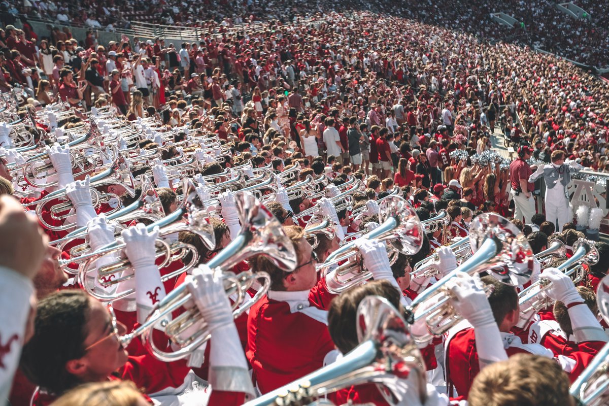 HOW WE FEELIN' TUSCALOOSA 😤

#RollTide | <a href="/AlabamaFTBL/">Alabama Football</a>