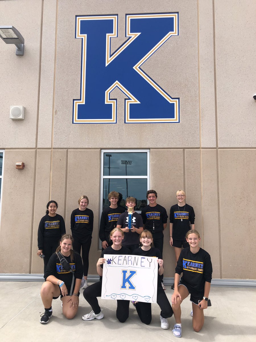 StacyBean13's tweet photo. Kearney 8th Grade Band takes 1st place at UNK Band day parade in middle school division. https://t.co/P56DV2DNBi
