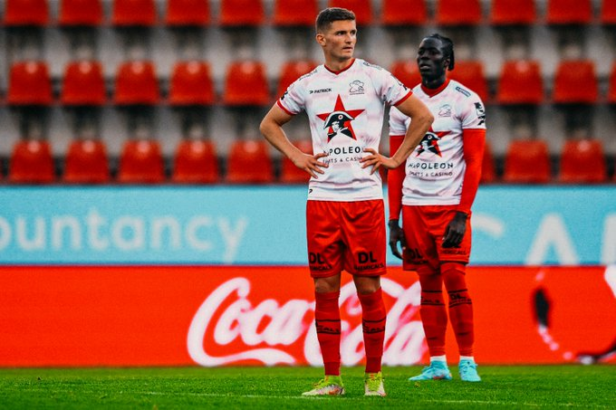 ESSEVEEFR's tweet photo. Défaite trois-zéro à la maison face au STVV.

Week-end difficile...

@ESSEVEELIVE https://t.co/TH0UOvgib8