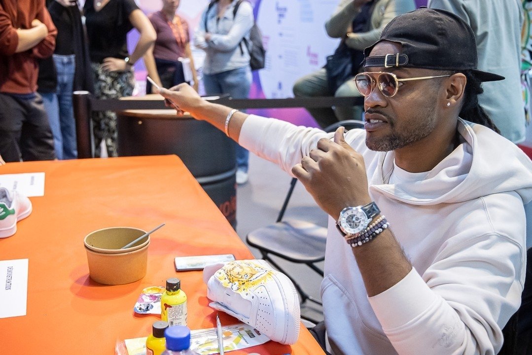 Aujourd'hui c'était #livepainting en direct de #savoiexpo

#artwhos #sneakersculture #artistepeintre