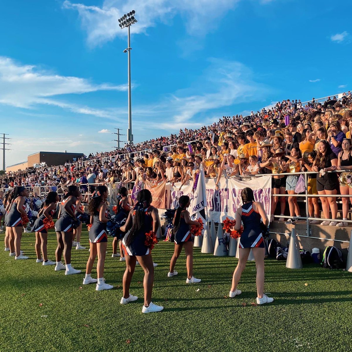 BainesCheer's tweet photo. Thanks for having us, @RPHS_CHEER1!! https://t.co/90Hdidc6Wc