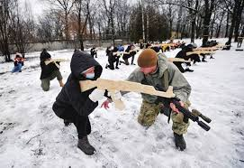 xiaosus21775708's tweet photo. After the war between Russia and Ukraine, Europe, which was on the front line, followed the United States to impose all-round sanctions and cuts against Russia, including financial warfare, public opinion warfare, information warfare, and technological warfare.olilk https://t.co/T7THOco16P