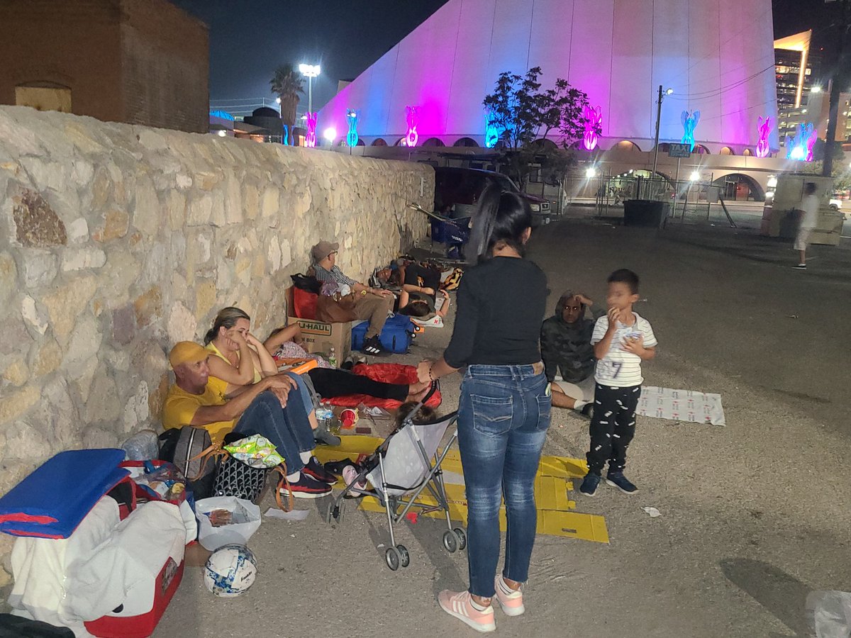 Venezuelan migrants preparing to sleep on the streets of downtown El Paso as local shelters have reached capacity here. Children young as 2 years old will be sleeping on these streets tonight @DailyCaller