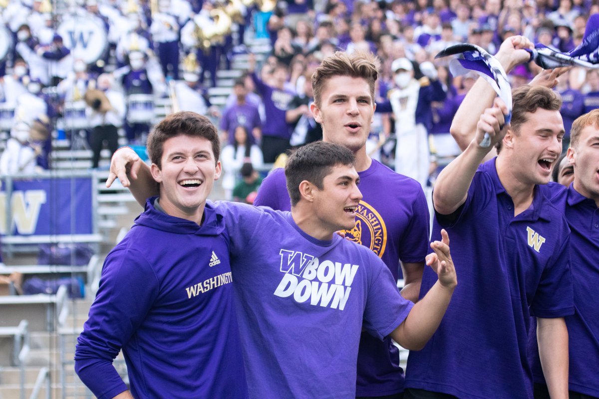 UW_MSoccer's tweet photo. Go Dawgs 🐺 https://t.co/JRsI4lOpg5