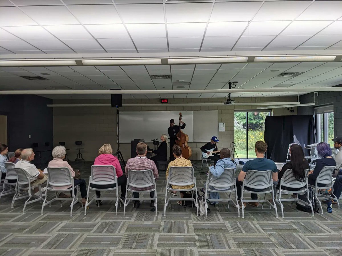 FestivalGR's tweet image. Today, participants had the opportunity to work with @paulacolemusic for a song-writing masterclass as part of Performance Plus 2022. We are grateful that we were able to have such amazing musicians join us this weekend as part of our fall event. 

#festivalgr #performanceplus