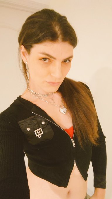 About to step out https://t.co/AbLUf7lWYK