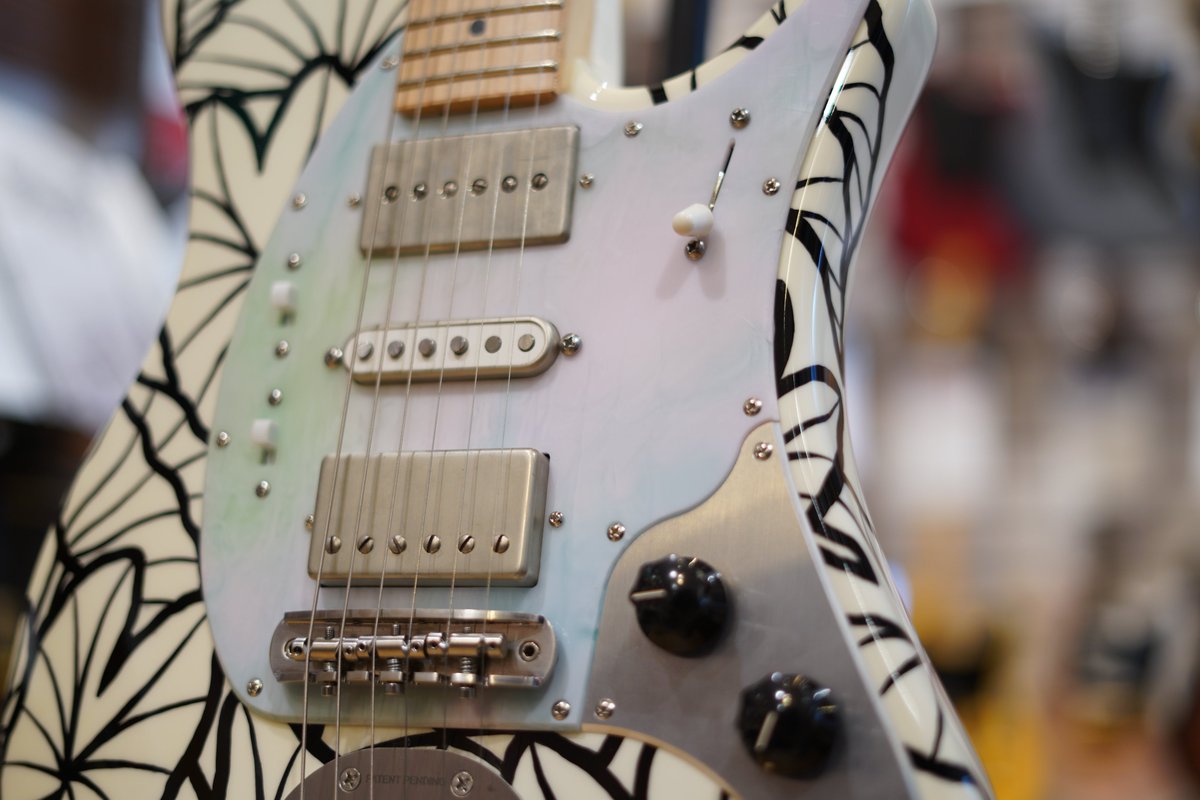 blue_guitars's tweet photo. OOPEGG Masters Collection Trailbreaker Mark-Ⅰ #21003 
Now available in our online store and at Reverb!

https://t.co/225CBCtqkv
☝Blue Guitars online store☝
https://t.co/dkj76xBnUh
☝@reverb ☝

Ryota

#BlueGuitars #MPCstore 
#MPCguitars #oopegg https://t.co/QBjUlSsjf3