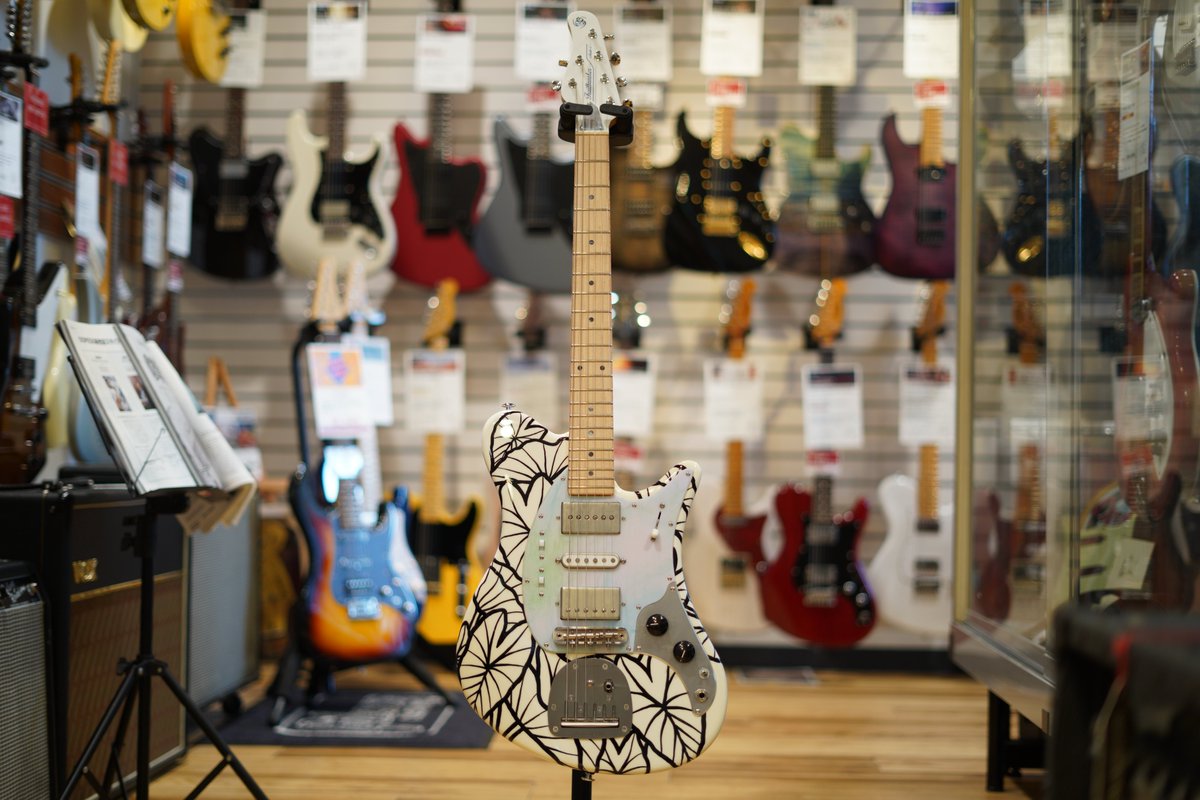 blue_guitars's tweet photo. OOPEGG Masters Collection Trailbreaker Mark-Ⅰ #21003 
Now available in our online store and at Reverb!

https://t.co/225CBCtqkv
☝Blue Guitars online store☝
https://t.co/dkj76xBnUh
☝@reverb ☝

Ryota

#BlueGuitars #MPCstore 
#MPCguitars #oopegg https://t.co/QBjUlSsjf3