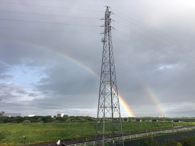 ROkatetsu's tweet photo. #ShareYourWeather #つぶやき英語
#DOUBLE_RAINBOW. The view from my home this morning. (Sept.18/2022) https://t.co/WgKJa6nKbC