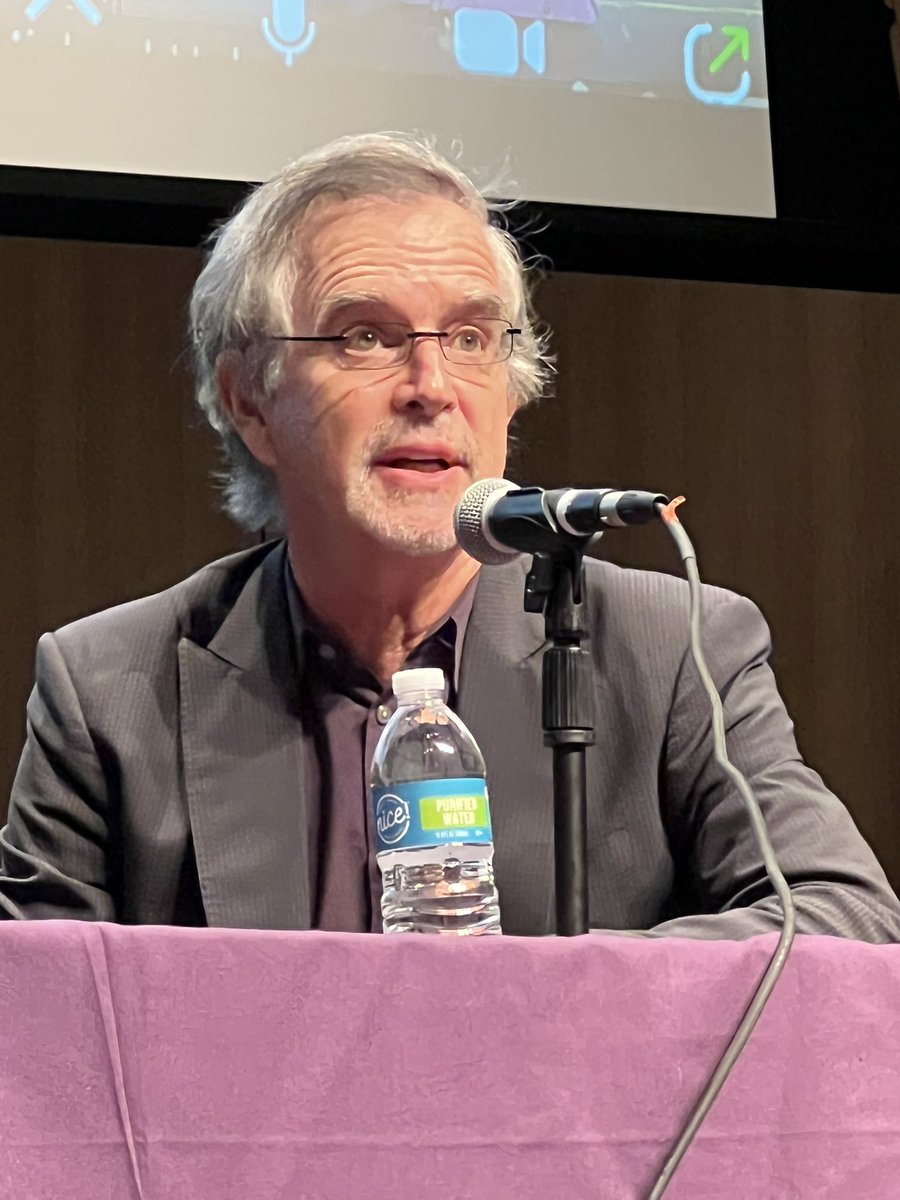 PaulGrondahl's tweet photo. It’s a wrap. 5th annual Albany Book Festival @nyswi @ualbany in the books. The tribute to Hunter S. Thompson panel discussion closer with Garry Trudeau, Bill Kennedy and @ProfDBrinkley was one for the ages. See you next year for version 6.0. https://t.co/WhVW6czXYs