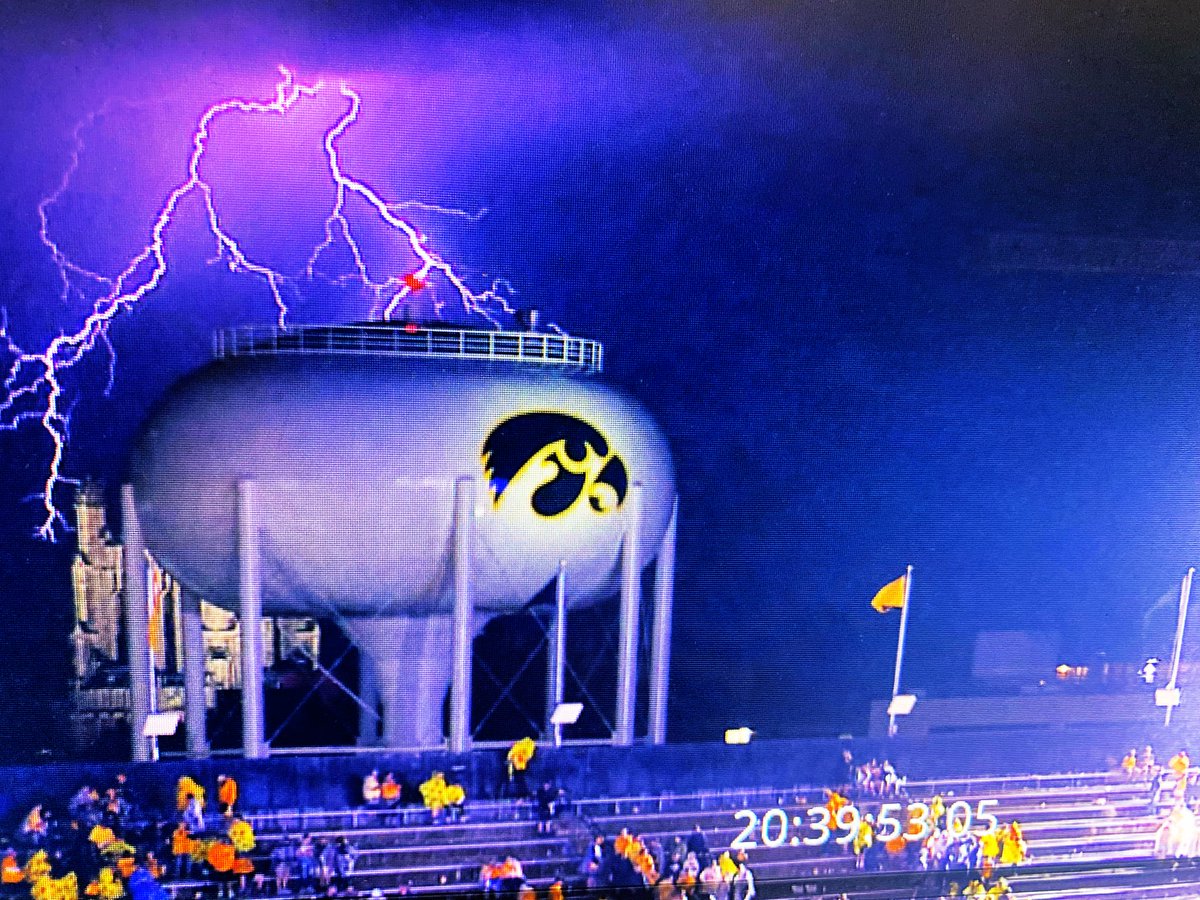KelseyLavy's tweet photo. Current situation ⚡️ https://t.co/ymzdx5e8ue