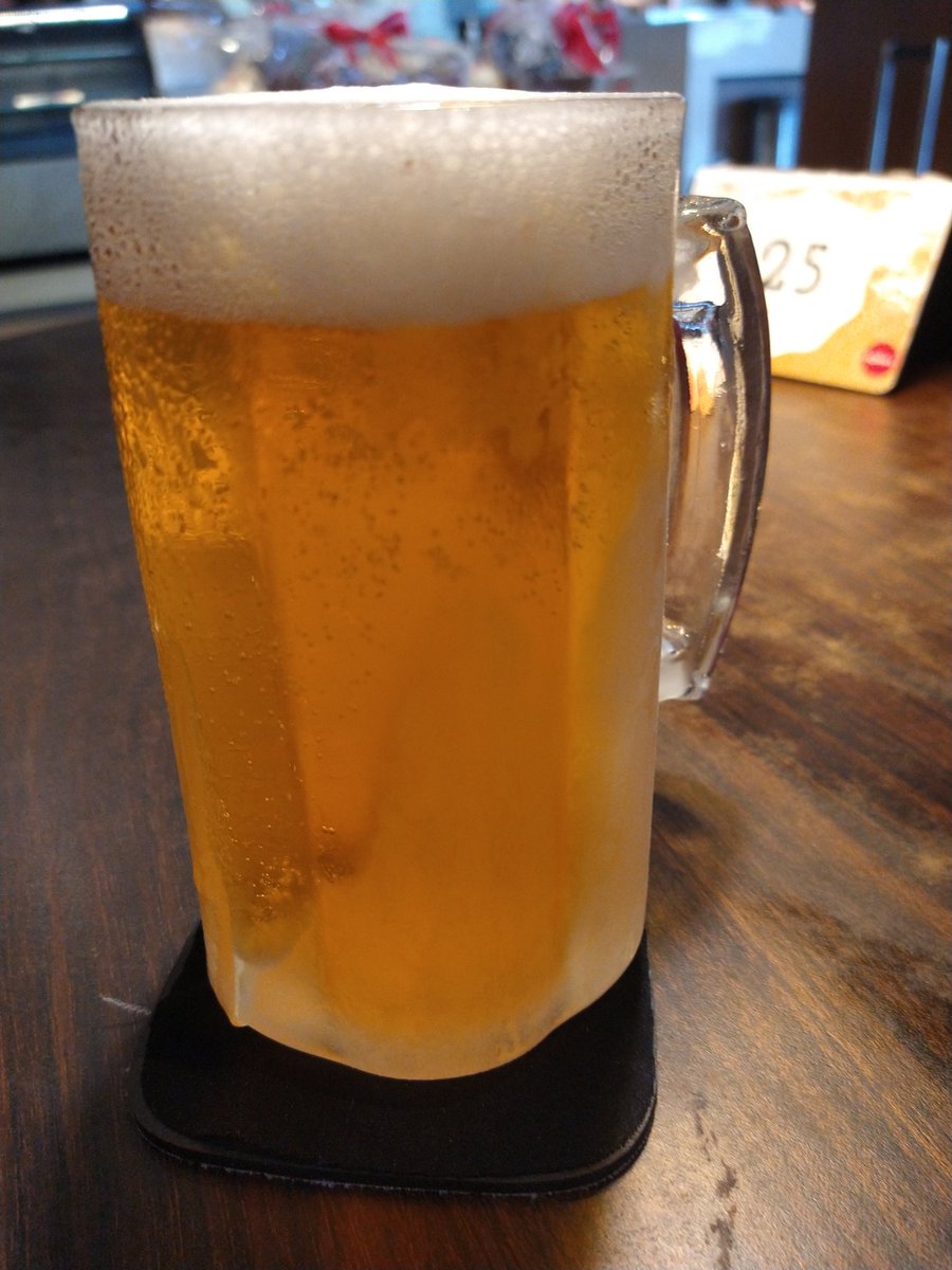 NayGenS's tweet photo. Eu mereço. 🤭🤭🍺
#Chopp #sabadou https://t.co/PW6EbQDbOV