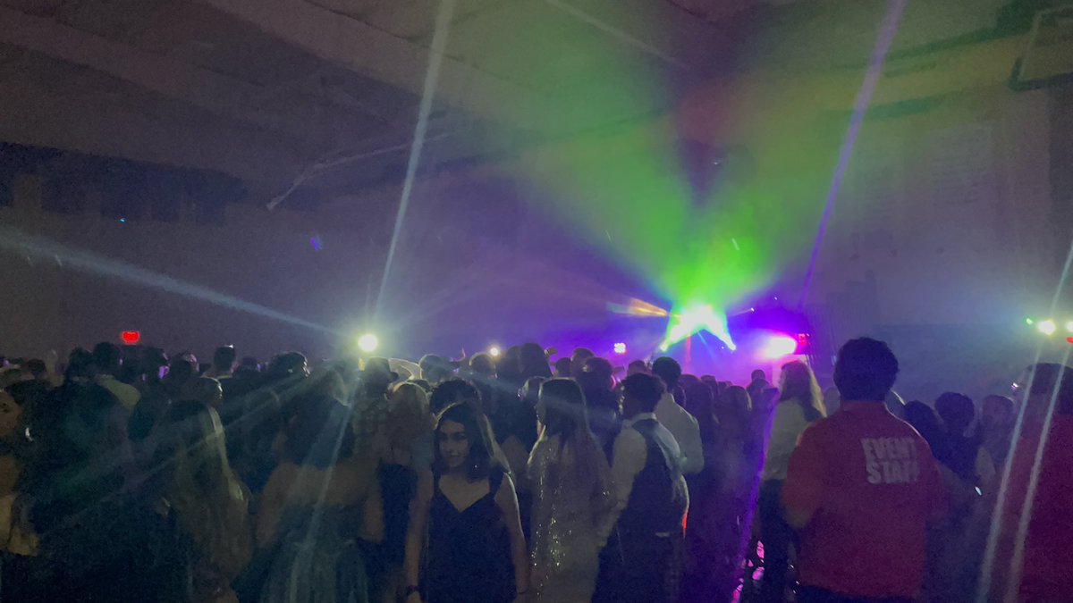scclbuffs's tweet photo. HOCO 2022 🦬🕺🏽🦬💃🦬💃🏾🕺🏽 https://t.co/Z2nu1Fvt9f