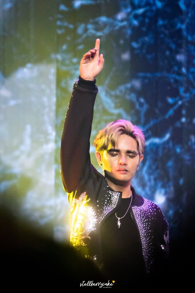 superiorstell's tweet photo. You deserve to be on stage. You deserve everything you have right now, the love &amp; support of people in your love for music. I wouldn’t get tired reminding you of how great you are Pinuno. @imszmc https://t.co/f5dXJcEJCp