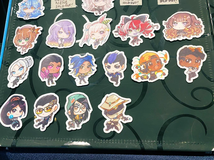 Im in StickyExpo here in SMX convention! Please do come and check out our booth Chibaneelle Art Circle (1-2) (literally infront of the entrance)  