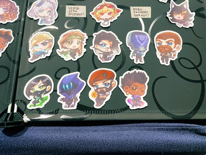 Im in StickyExpo here in SMX convention! Please do come and check out our booth Chibaneelle Art Circle (1-2) (literally infront of the entrance)  