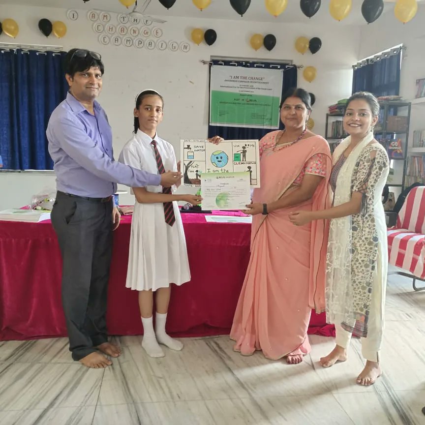 CEEahmedabad's tweet photo. CEE North conducted #OzoneDay event at Holy Cross  School of Madhepura, Bihar with the support from National CSR Network on the theme of ‘’I AM THE CHANGE FOR ENVIRONMENT’’. Theme of the event was “Ozone and Climate - Restored by the World United”. It was attended by 200 students https://t.co/BvFVSw6Pu3