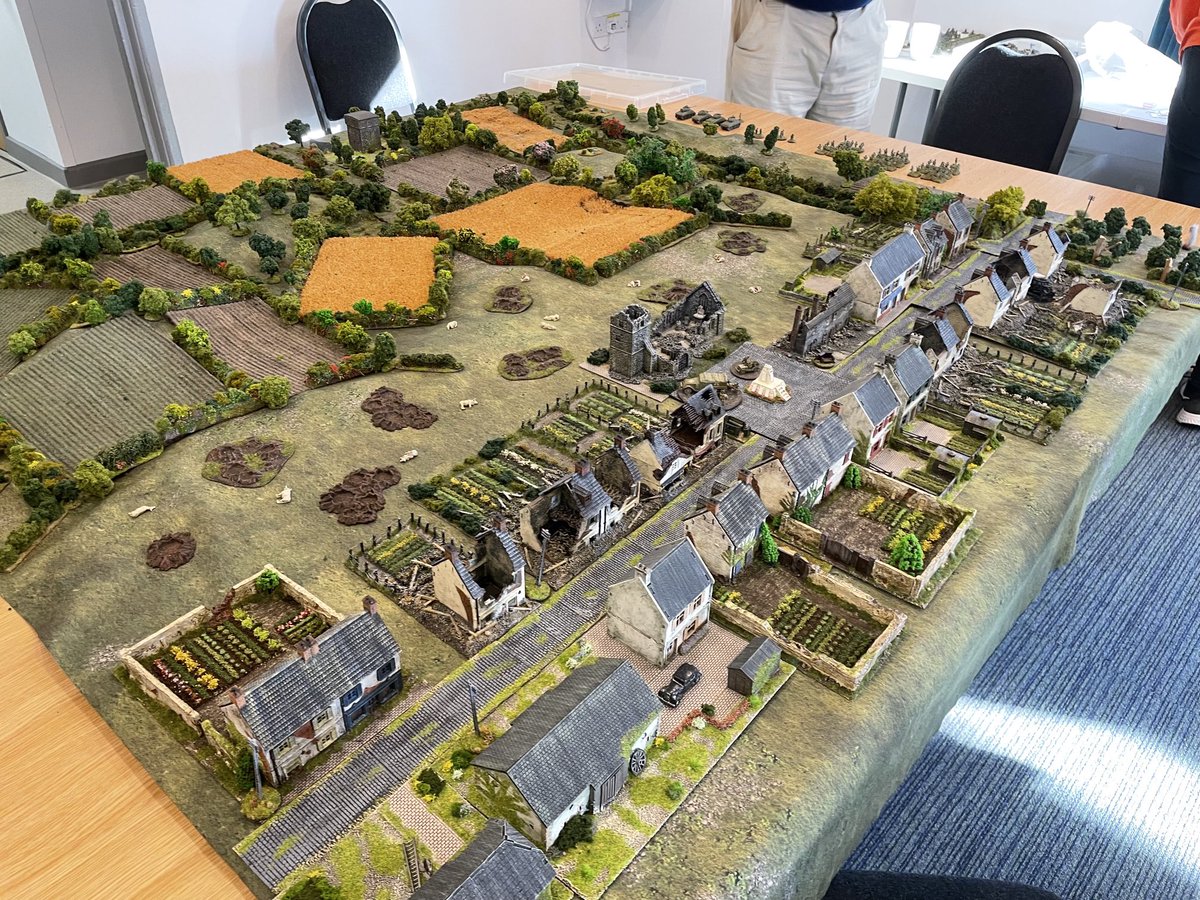 TooFatLardies's tweet photo. Phil and Jenny, the Batman and Robin combination of the lard universe, presented this Rauray 1944 game in 15mm. That rolling countryside didn’t just roll; it ROCKED! https://t.co/TUjwaZm1MF
