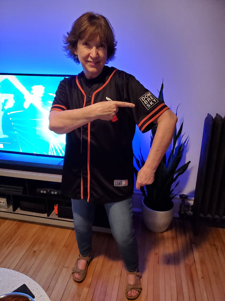 Finlev's tweet image. My mom's first club show and she chose you dirty @Dombresky hope ur rdy tonight