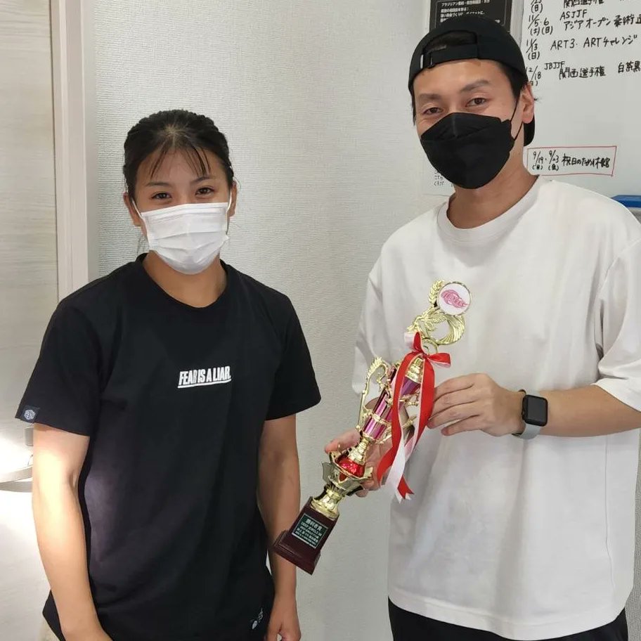 suda_moeri's tweet image. トレーナーの@Takaki_Nodaさんに⁡⁡試合後、少し怪我をしたので⁡⁡⁡治療とトレーニングを⁡⁡してもらいました。⁡
⁡いつもありがとうございます。⁡
⁡⁡
⁡試合に勝ったからプレゼント⁡⁡って言われて⁡3Dコンディションニングボール⁡⁡をもらいました。⁡⁡⁡⁡ありがとうございます。
⁡