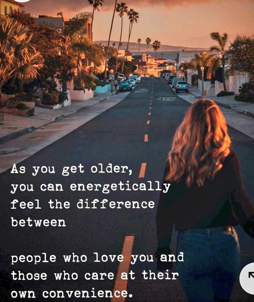 bronz_O_Genius's tweet photo. #GoodMorningEveryone
#SundayMorning ☕️ 😍
#Sundayreality
So many people are Together but not in Love,
So many people in Love but not Together....
Have a stress releasing Sunday☺️🍨🍒🍫 https://t.co/R7yRAFTXvp