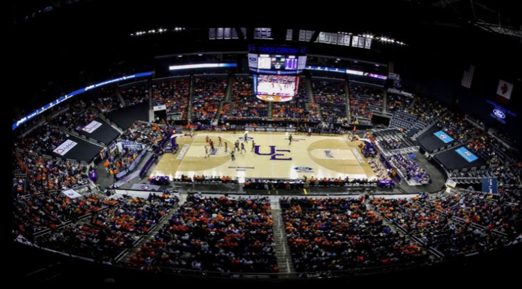 Michael Day (@michaelday2323) on Twitter photo After a great official visit and meeting with coach Ragland and the rest of the staff I am blessed to receive my first Division 1 offer to University of Evansville💜🧡
<a href="/coach_bmase/">BRANDON MASON</a> <a href="/PEHoops0/">Paul Egwuonwu</a> @AbqBballClub After a great official visit and meeting with coach Ragland and the rest of the staff I am blessed to receive my first Division 1 offer to University of Evansville💜🧡
<a href="/coach_bmase/">BRANDON MASON</a> <a href="/PEHoops0/">Paul Egwuonwu</a> @AbqBballClub