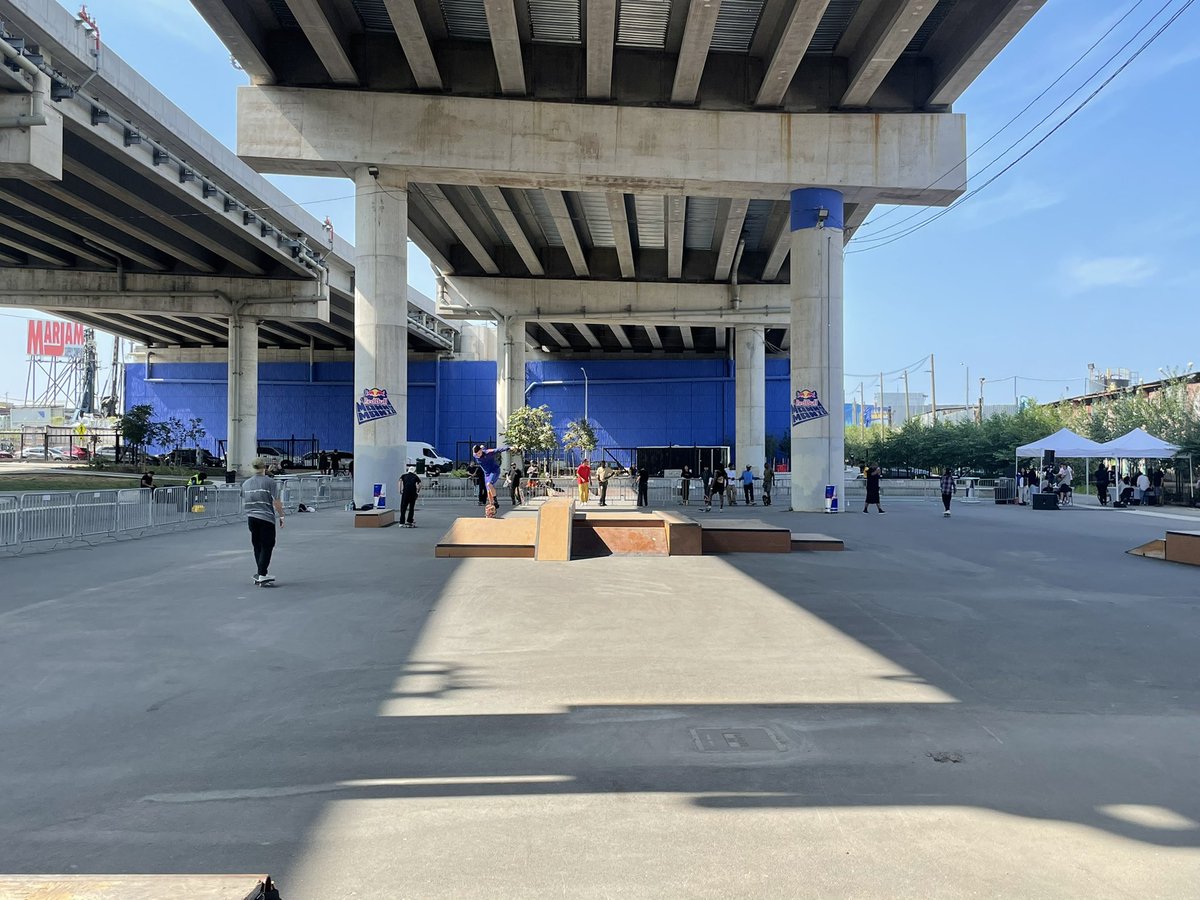 nydacinc's tweet photo. Thank you @redbullskate for another amazing event. https://t.co/QYx3M161lm