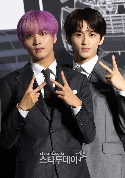 nctzenbase's tweet photo. 🫶 udah denger kabar kalo Mark Haechan dapet infus tambahan belum? sedih banget dapet kabar ini, schedule mereka sepadat itu yaa🥹 ayo berdoa semoga Mark Haechan dan semua member NCT sehat sehat terus, aamiin!!  https://t.co/cH75KypmuZ